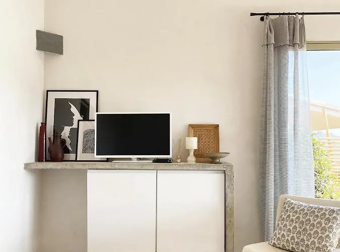 Villa A Casa Di Santa Giulia