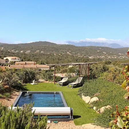 Villa A Casa Di Santa Giulia