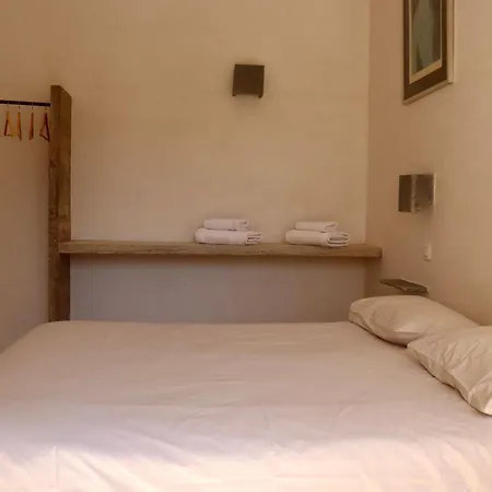 Villa A Casa Di Santa Giulia