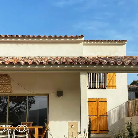Villa A Casa Di Santa Giulia *